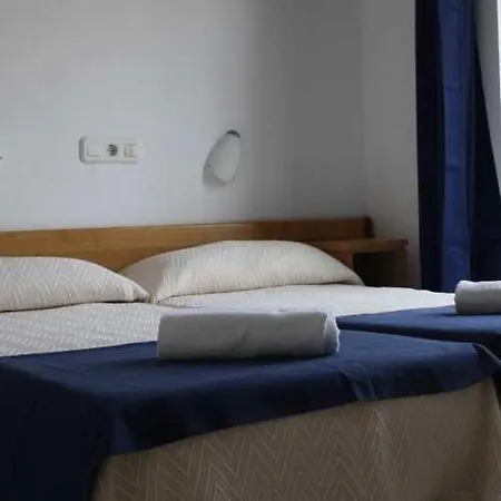 Hostel Residencia Sant Jordi *